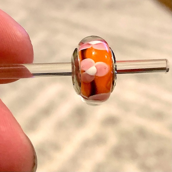 PANDORA Murano glass flower charm - Picture 2 of 2